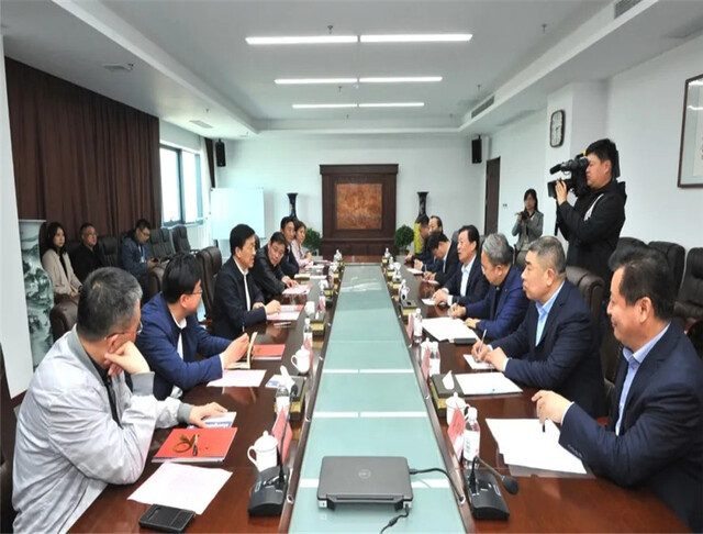 青島市委常委、膠州市委書(shū)記劉建軍調(diào)研重點(diǎn)建筑企業(yè)(圖3)